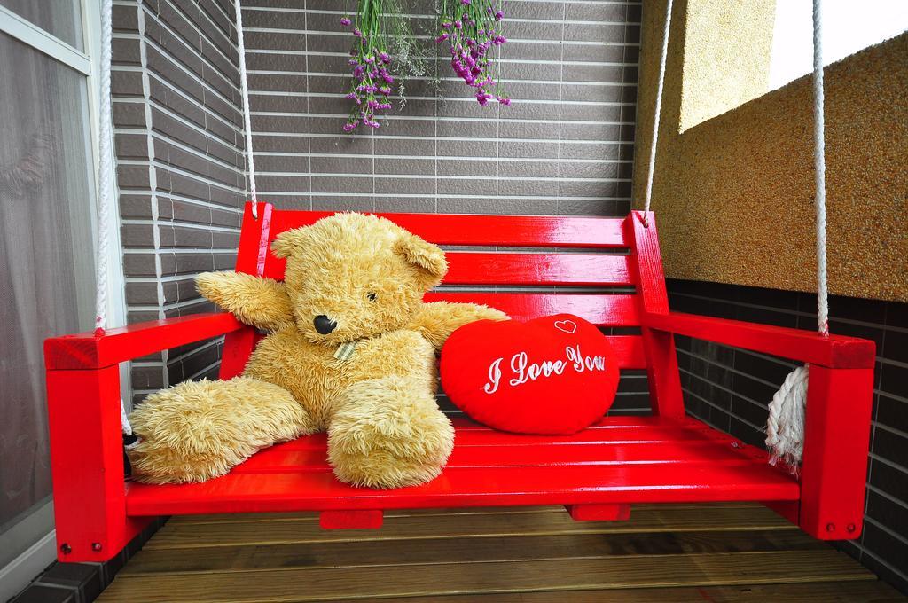 Happy Orange Homestay Yilan Esterno foto